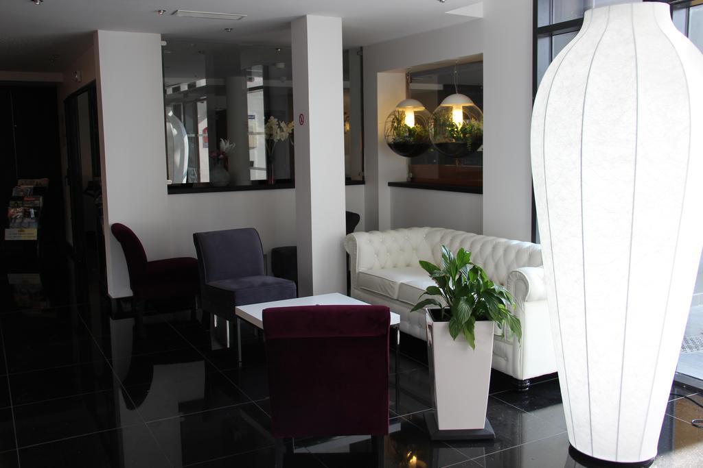 Kyriad Saint Quentin En Yvelines - Montigny Екстер'єр фото