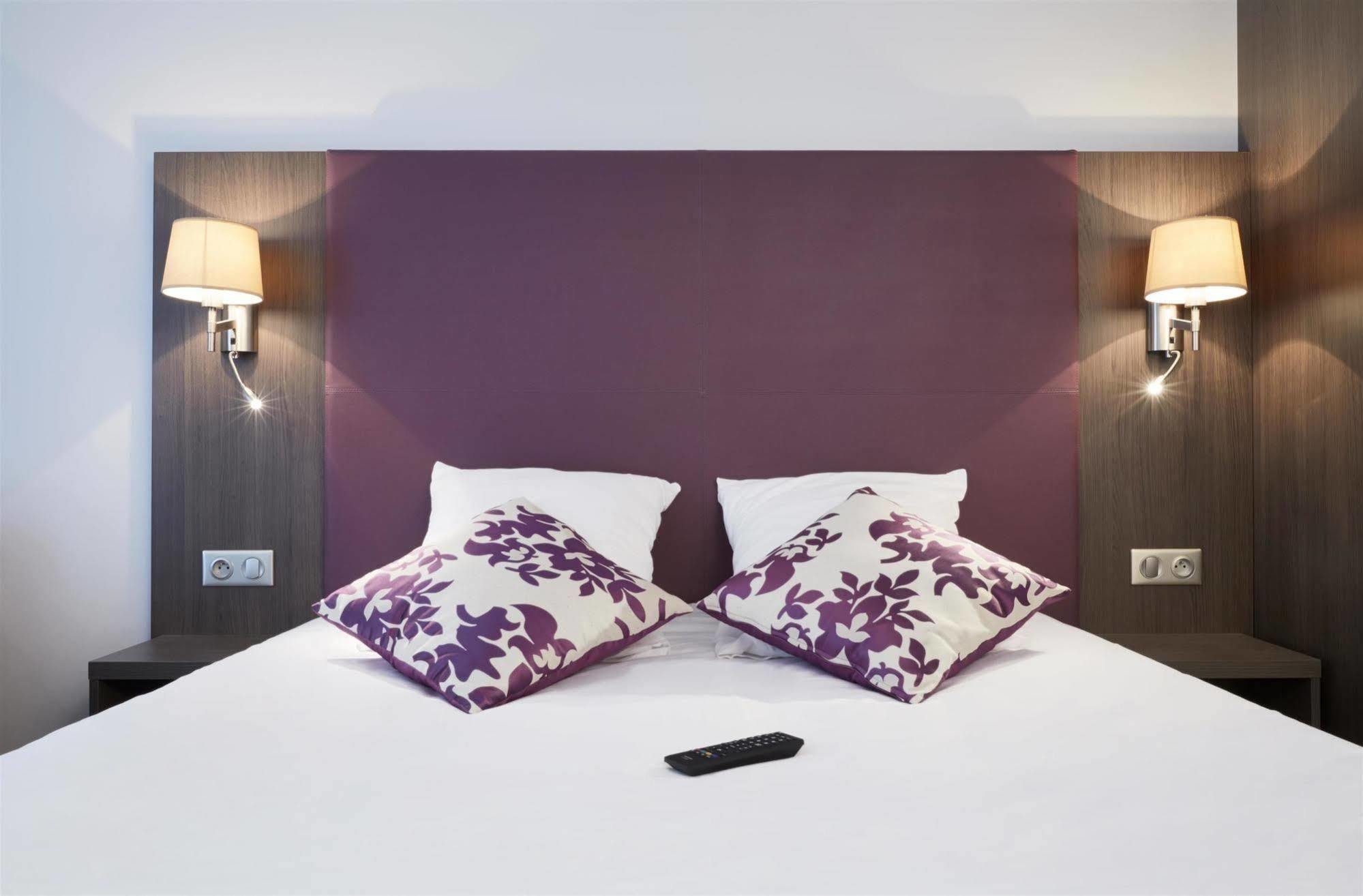 Kyriad Saint Quentin En Yvelines - Montigny Екстер'єр фото