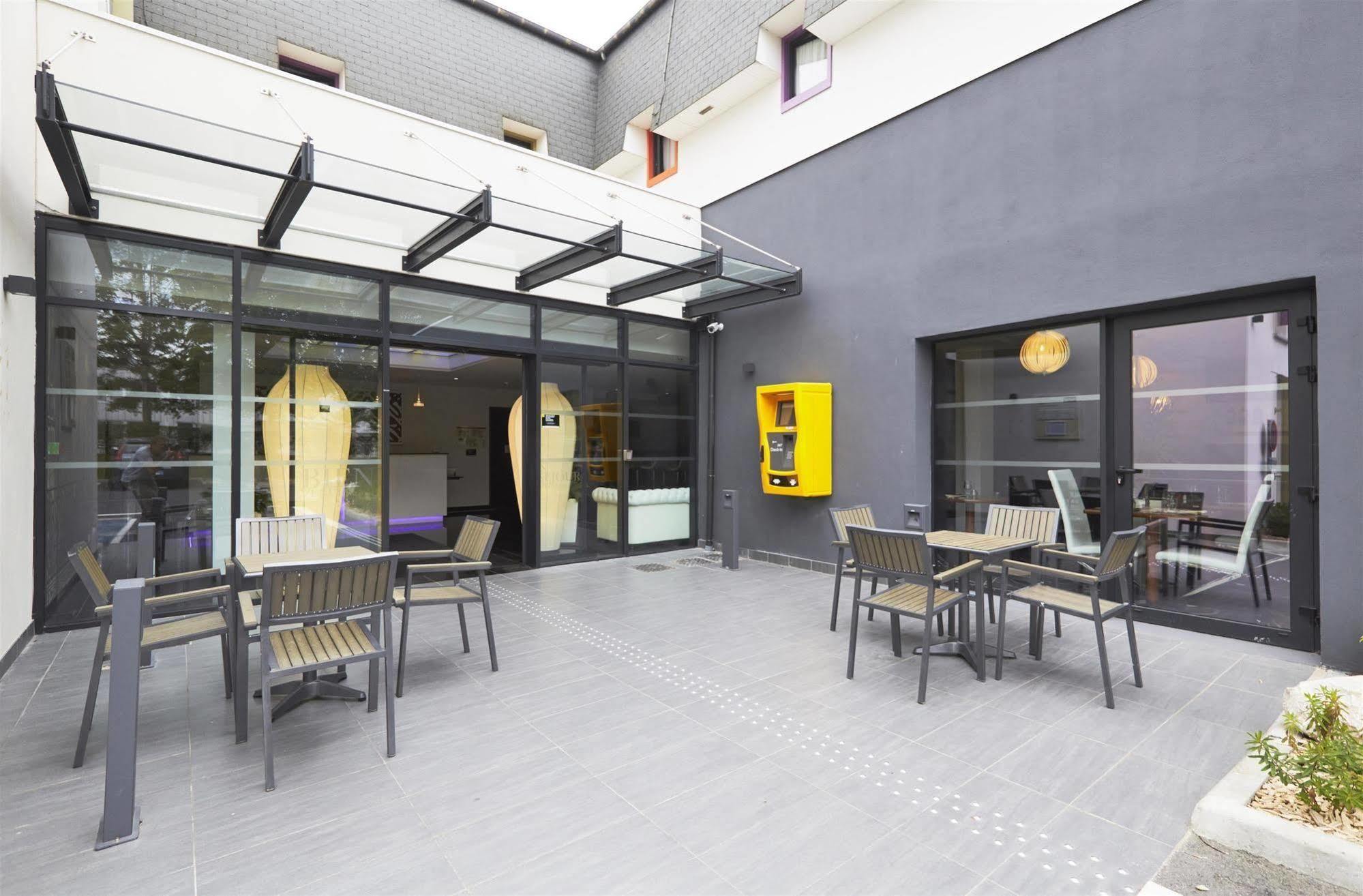 Kyriad Saint Quentin En Yvelines - Montigny Екстер'єр фото